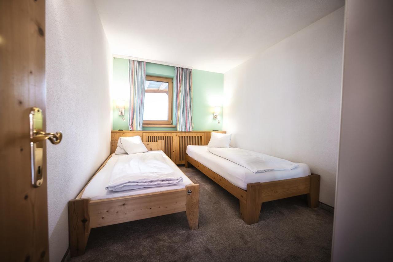 Berghotel Basur - Das Schihotel Am Arlberg فليرش المظهر الخارجي الصورة