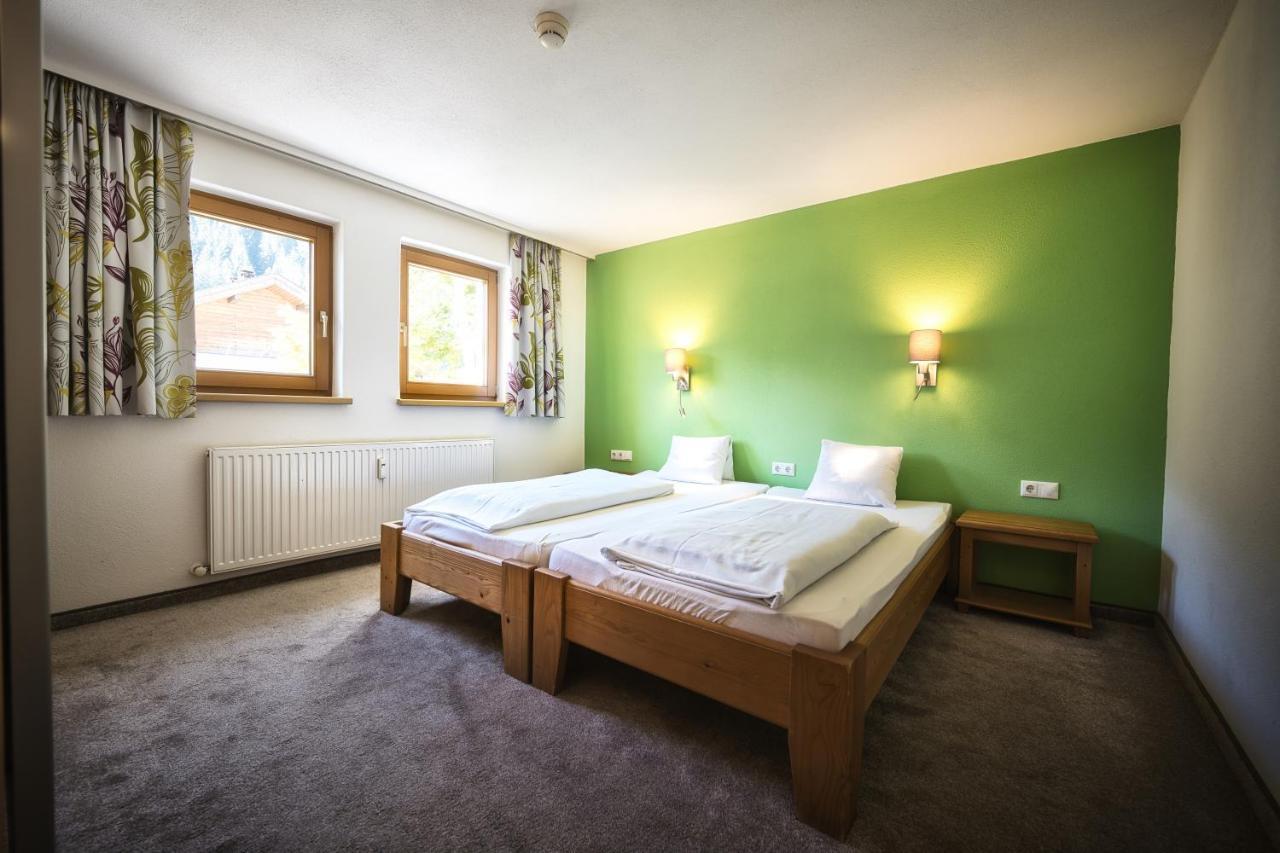 Berghotel Basur - Das Schihotel Am Arlberg فليرش المظهر الخارجي الصورة