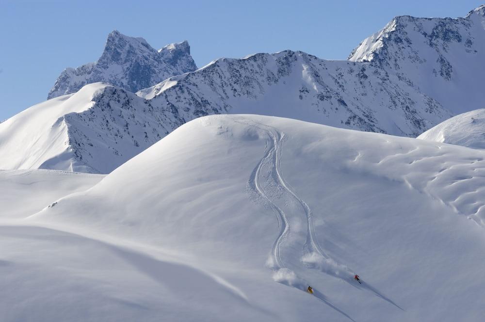 Berghotel Basur - Das Schihotel Am Arlberg فليرش المظهر الخارجي الصورة