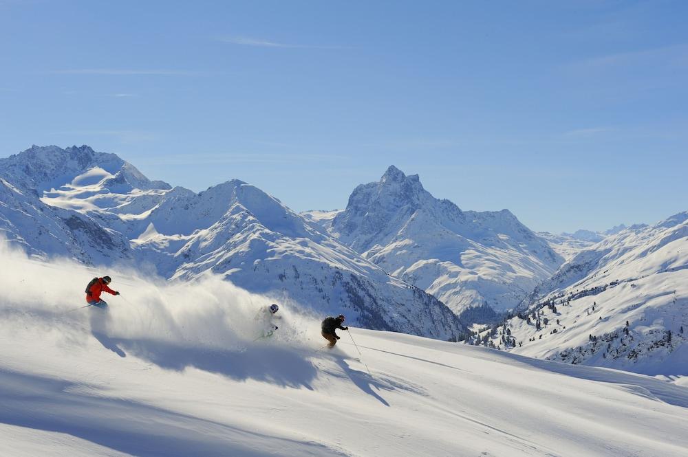 Berghotel Basur - Das Schihotel Am Arlberg فليرش المظهر الخارجي الصورة