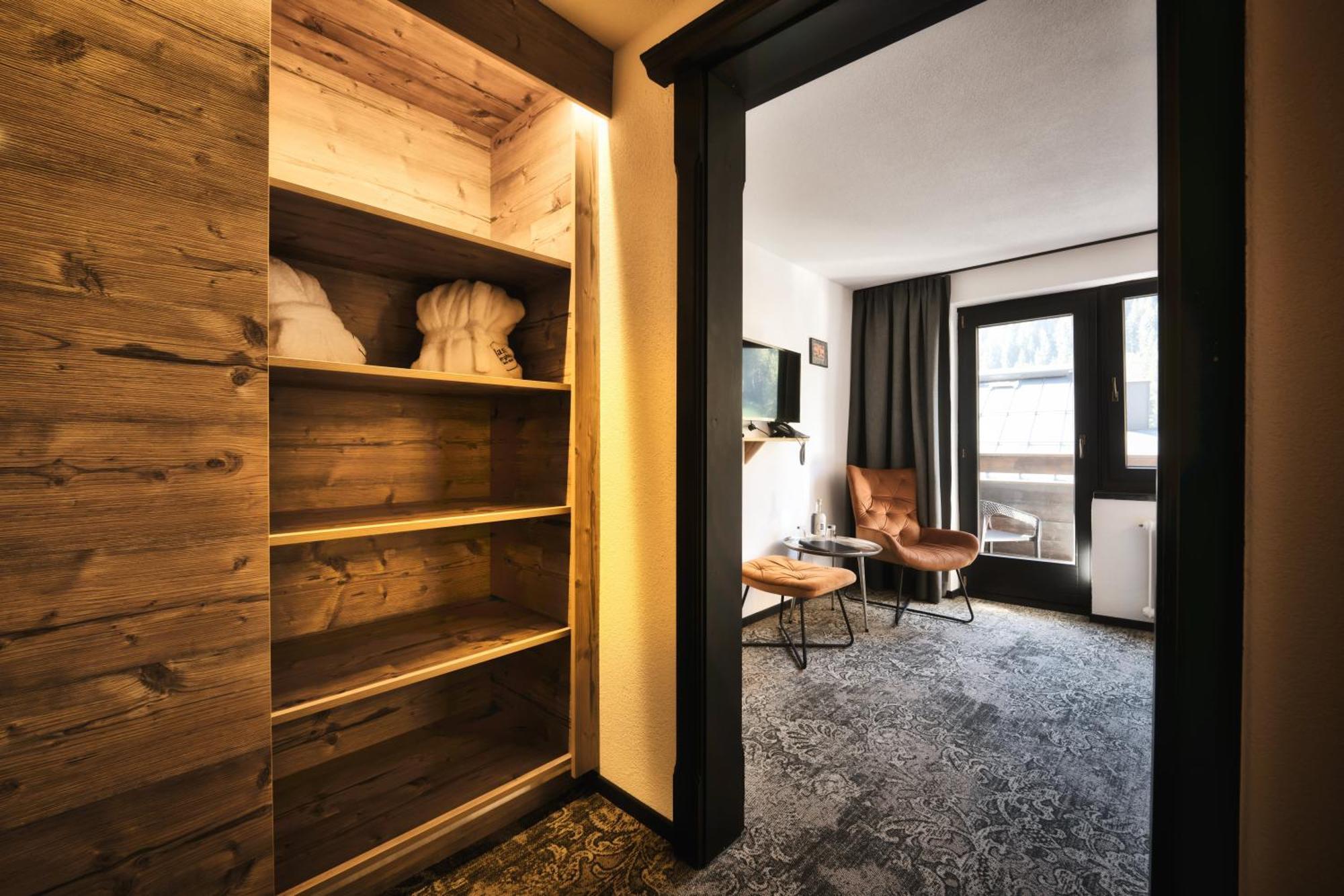 Berghotel Basur - Das Schihotel Am Arlberg فليرش المظهر الخارجي الصورة