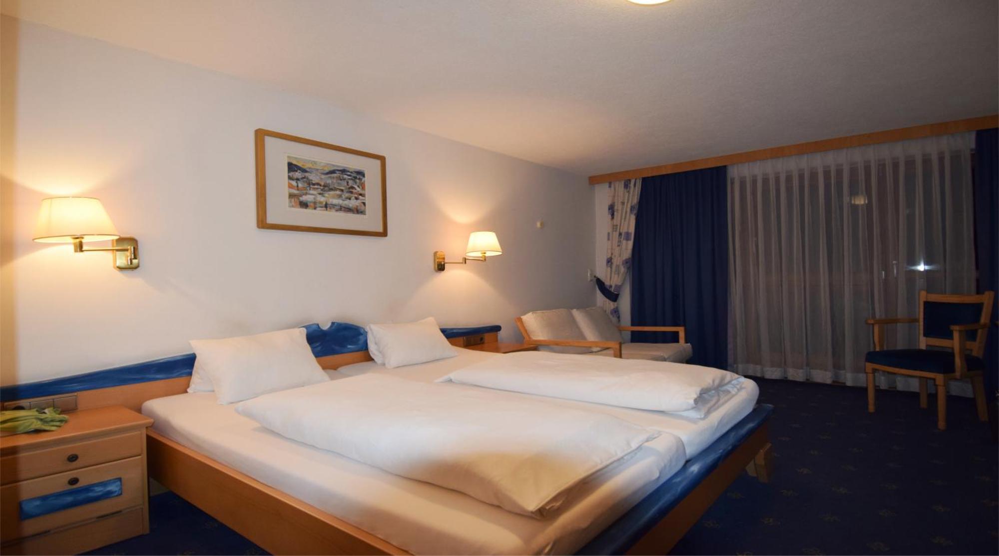 Berghotel Basur - Das Schihotel Am Arlberg فليرش الغرفة الصورة