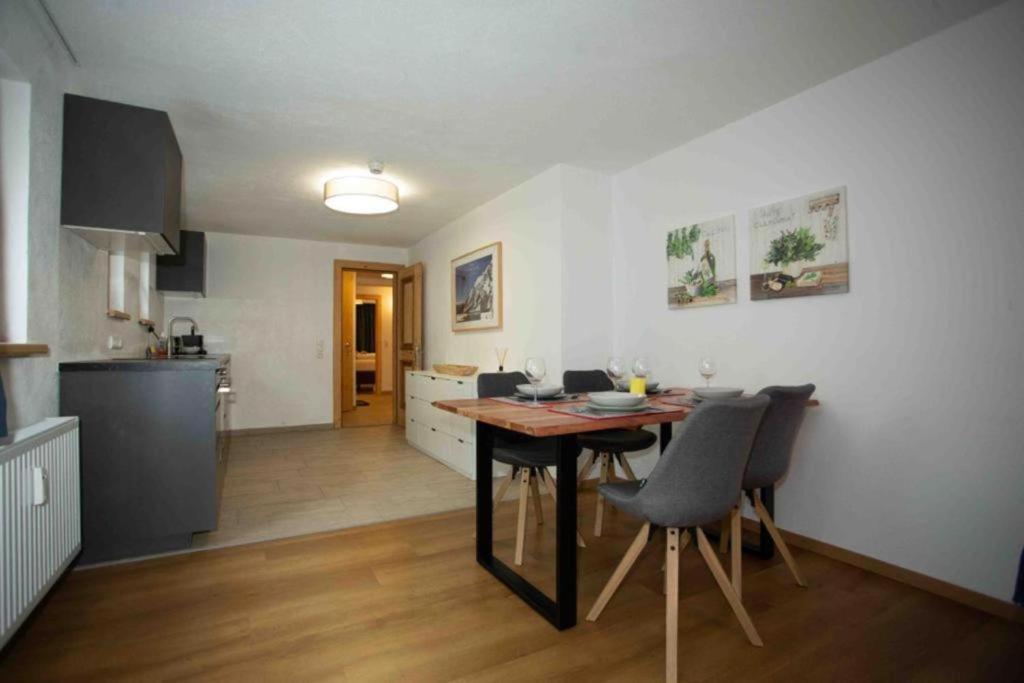 Berghotel Basur - Das Schihotel Am Arlberg فليرش المظهر الخارجي الصورة